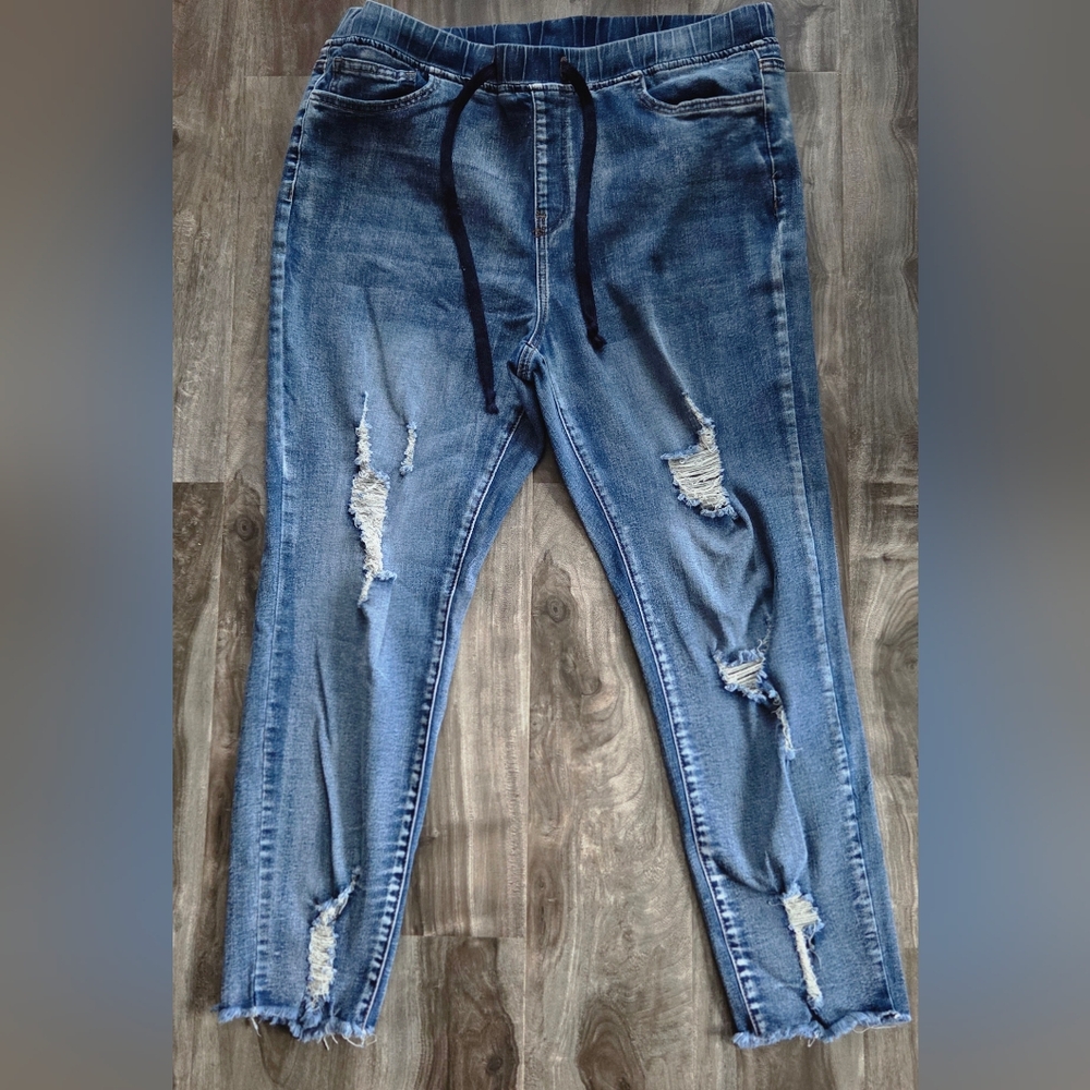 YMI Distressed Boyfriend Jeans in Blue